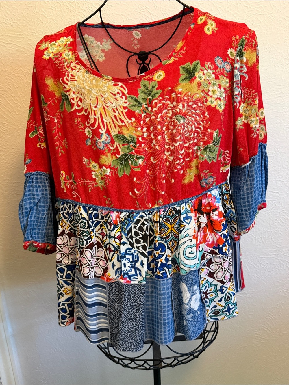 💙💙💙BOGOHO💙💙💙John Mark Red Floral Patchwork Women's Peasant Top-L